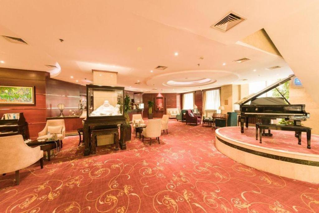 Dalian Liangyun Hotel Exterior photo